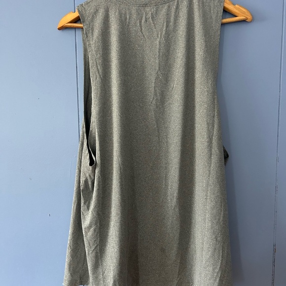 Women’s Workout Tank Top Size 2XL - Picture 2 of 3